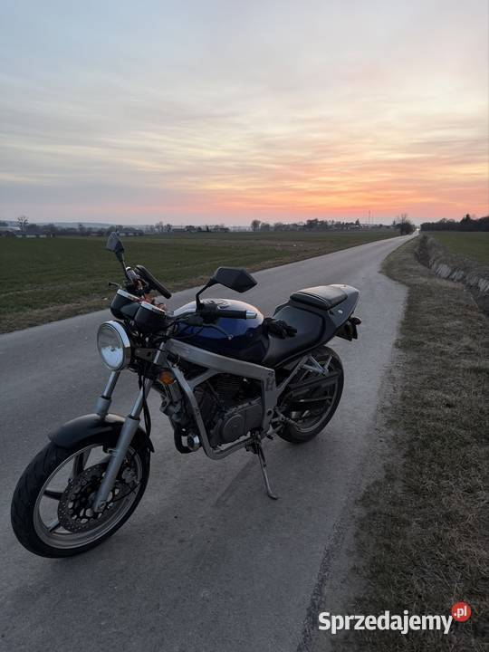 Hyosung gt 125 kat B A1 wydech yoshimura Turobin
