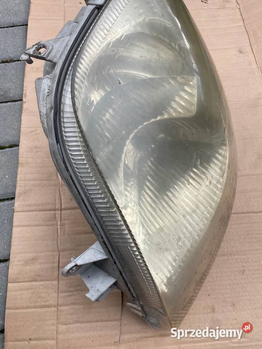 Renault Master 25 dci lampa przednia lewa