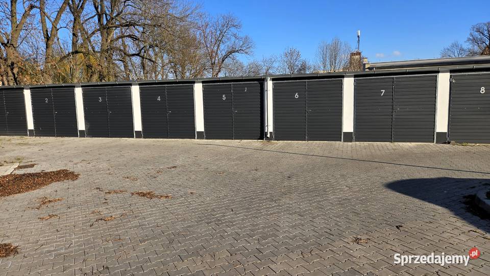 Garaż na terenie zamkniętym oświetlonym i opolskie
