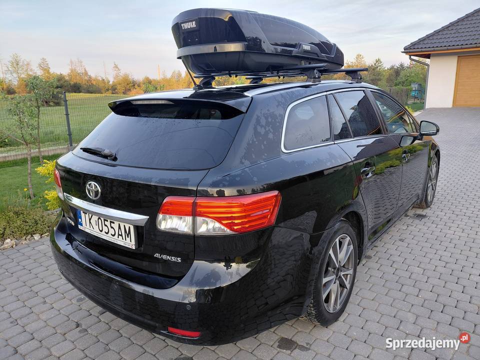 Toyota Avensis w stanie i wyposażeniu Nowiny