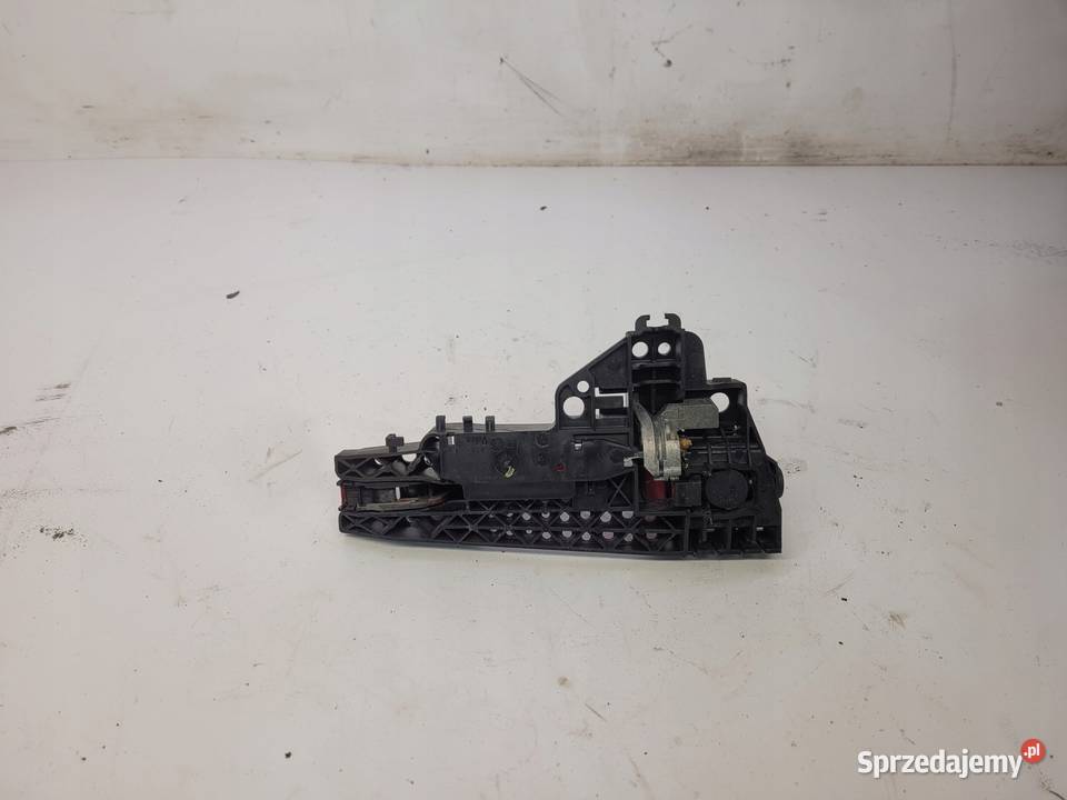 KLAMKA LEWA AUDI A4 B8 A5 8T Q5 LY3J 8T0837885A Przystajń