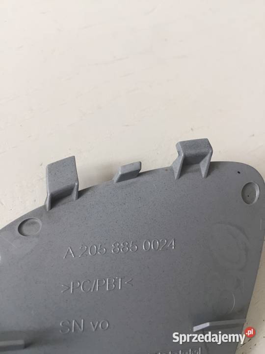 Mercedes C W205 zaślepka haka zderzaka przód Rzeszów