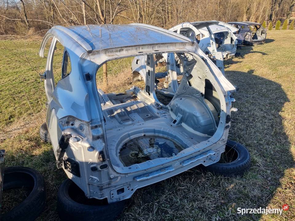 PAS TYLNY HYUNDAI TUCSON III 1521 łódzkie Skierniewice