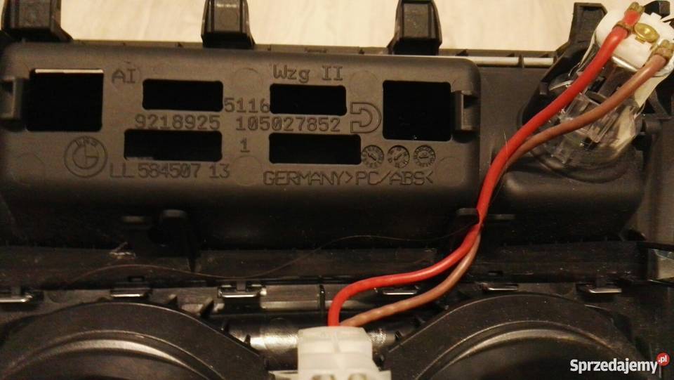 BMW34 NOWA OSŁONA KONSOLI ŚRODKOWEJ PRZÓD Międzychód