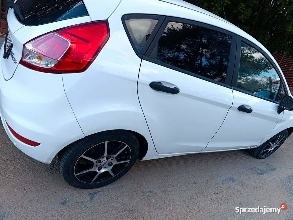 Fiesta mk7 z Klimą tempomat podgrzewane fotele bluetooth Fiesta Warszawa