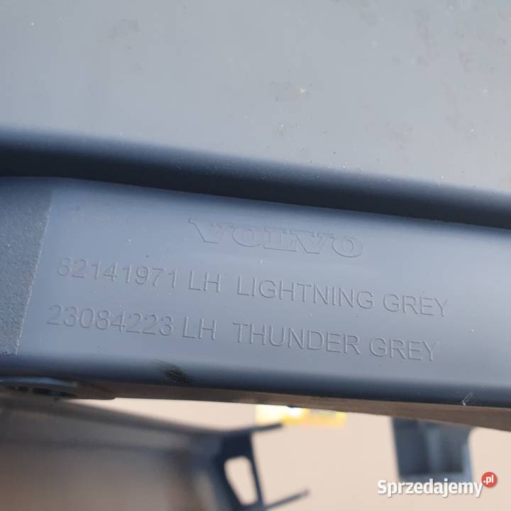 VOLVO FH4 STOPIEŃ DOLNY ORYGINAŁ LEWY 82141971 ciężarowe