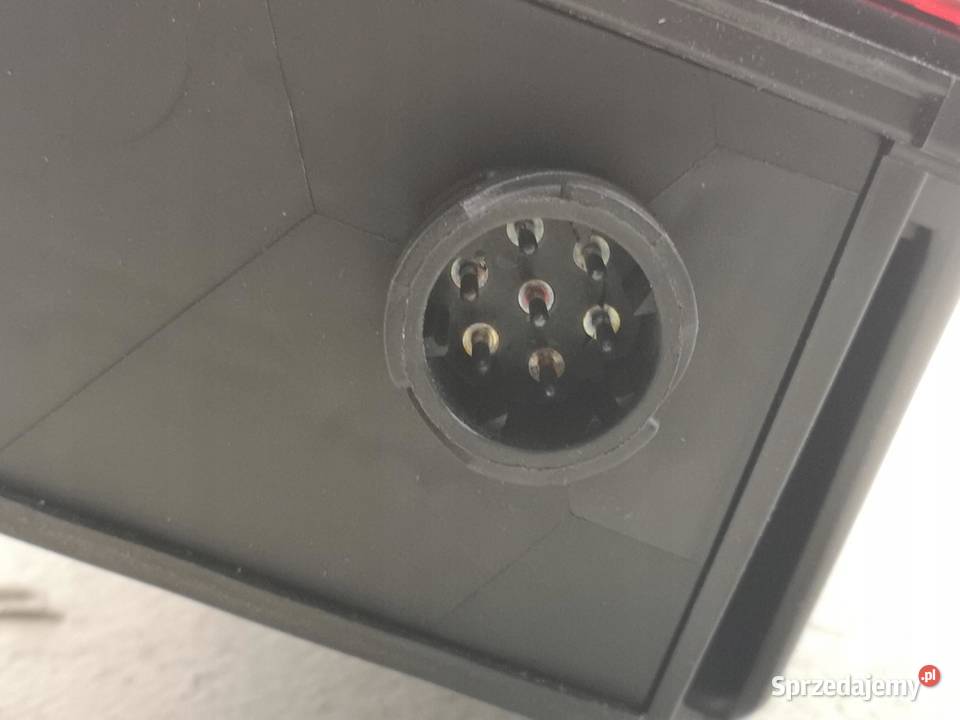 LAMPA LEWA TYŁ VOLVO FH12 20042007 NOWA