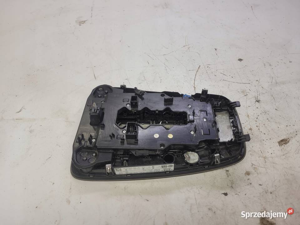 LAMPKA PODSUFITKI AUDI A4 B9 8W0947135BQ LED 6 Przystajń