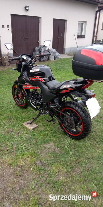 Motorower Benzer Bolt 50110 ccm 3 motorower Rusociny