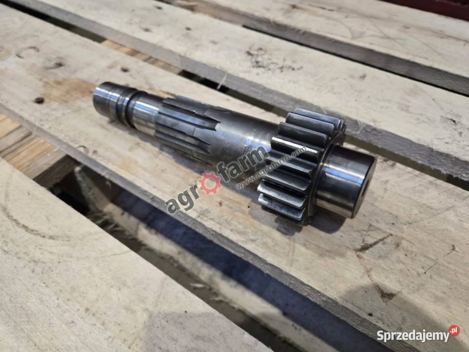 Wałek przystawki FWD Case 1255 1455 XL Byków