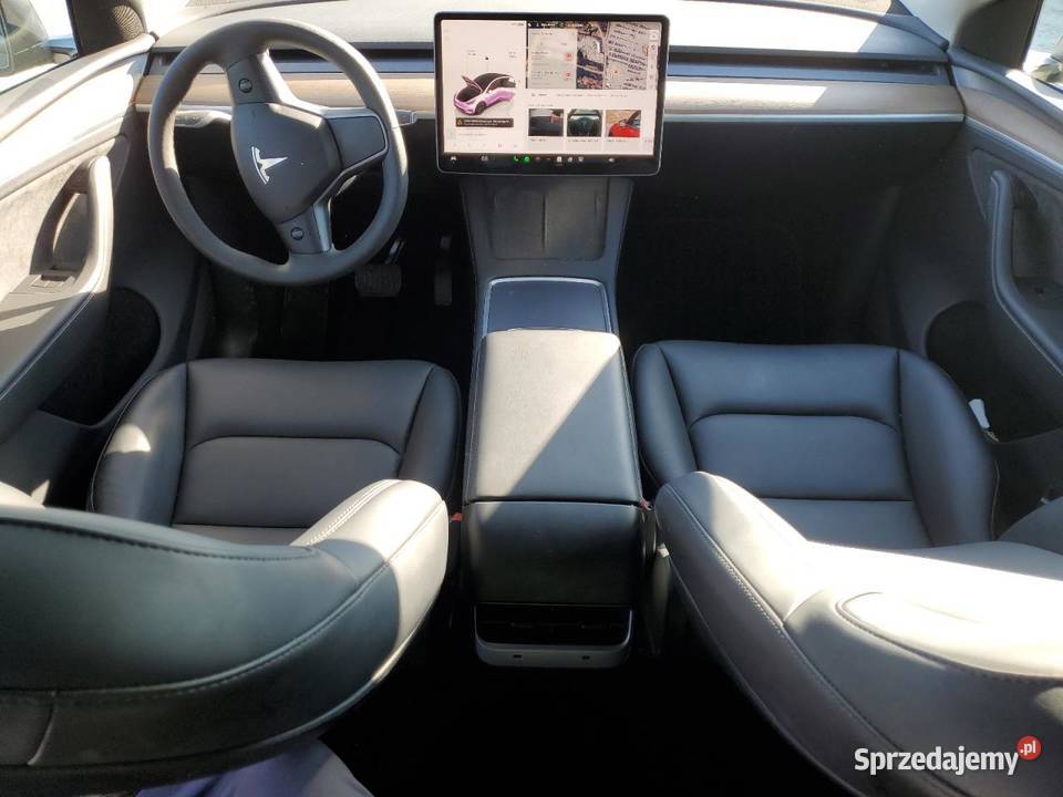 2024 TESLA MODEL Y 4/5 Częstochowa