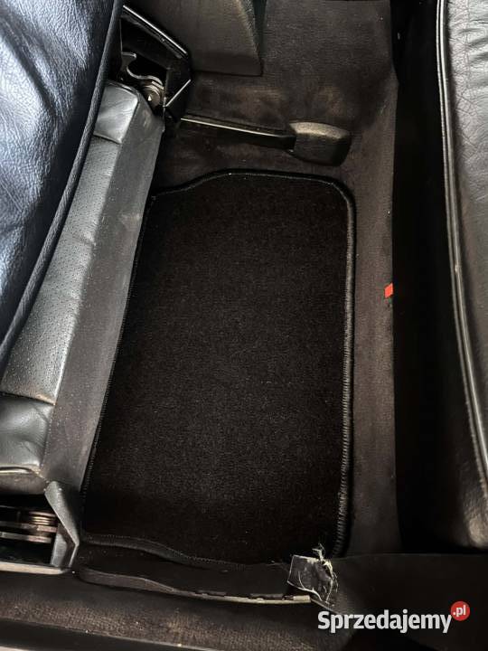 Mercedes w124 c124 coupe czarne dywaniki Dywaniki Lublin sprzedam