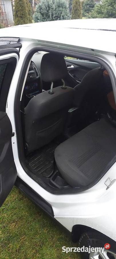 Ford Focus 2015 Titanium Salon Polska radio Warszawa sprzedam