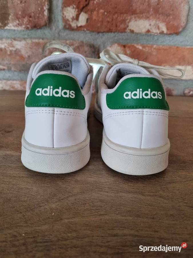 Sneakersy Adidas świecące sznurówki Warszawa sprzedam