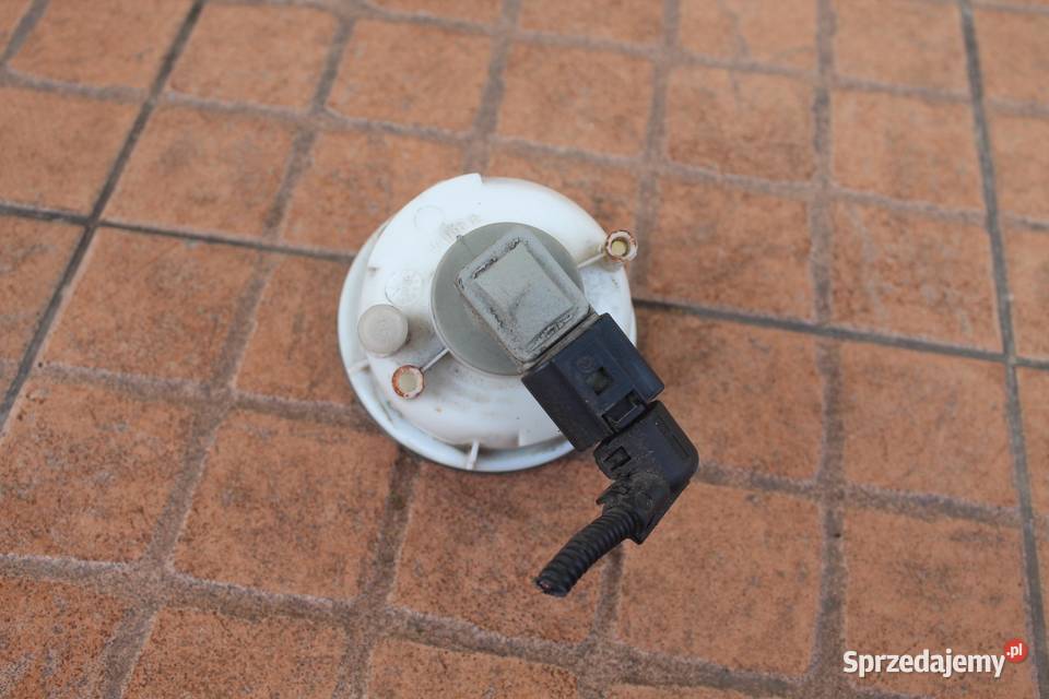 LAMPA W ZDERZAK TYŁ PRAWA VW BEETLE 1C0941072