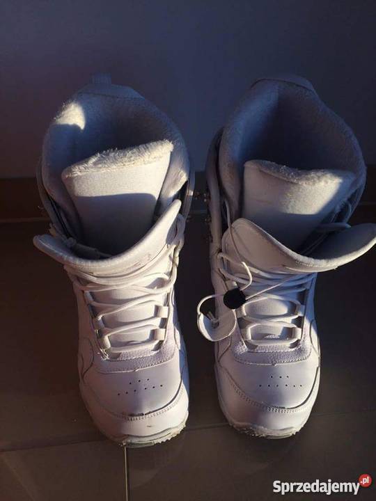 Damskie białe buty snowboardowe