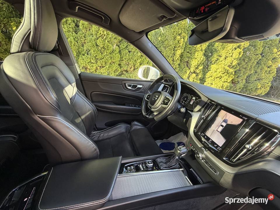 Volvo XC 60 jeden właściciel SUPER WYPOSAŻENIE nieuszkodzony XC 60