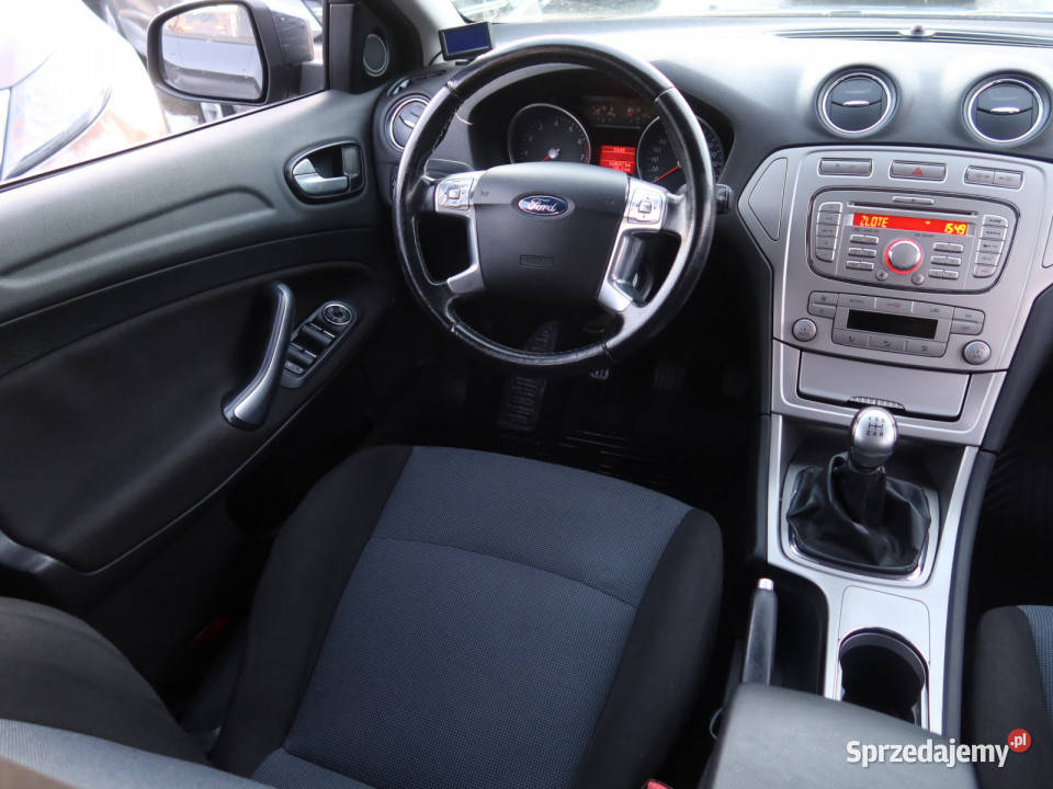 Ford Mondeo 16i 16V światła przeciwmgielne Katowice