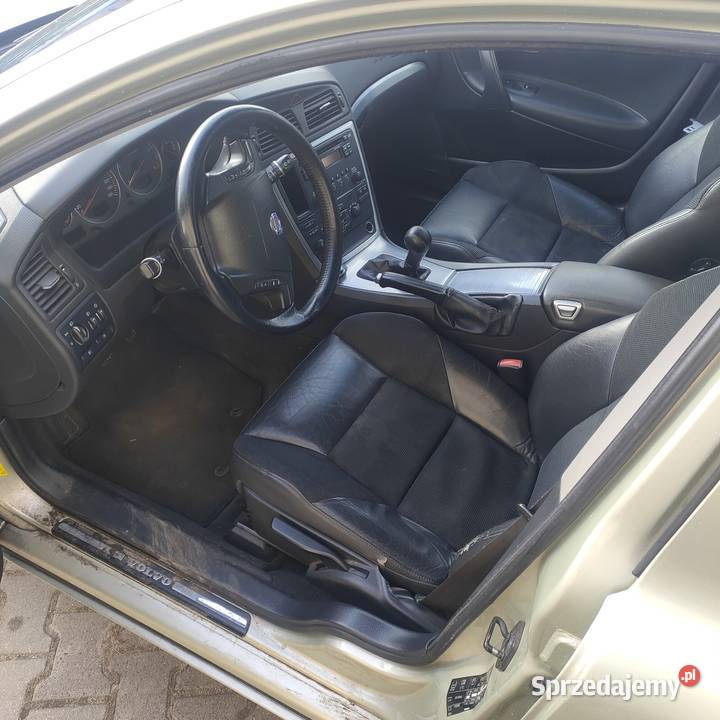 Volvo V70 24 D5 Poddębice
