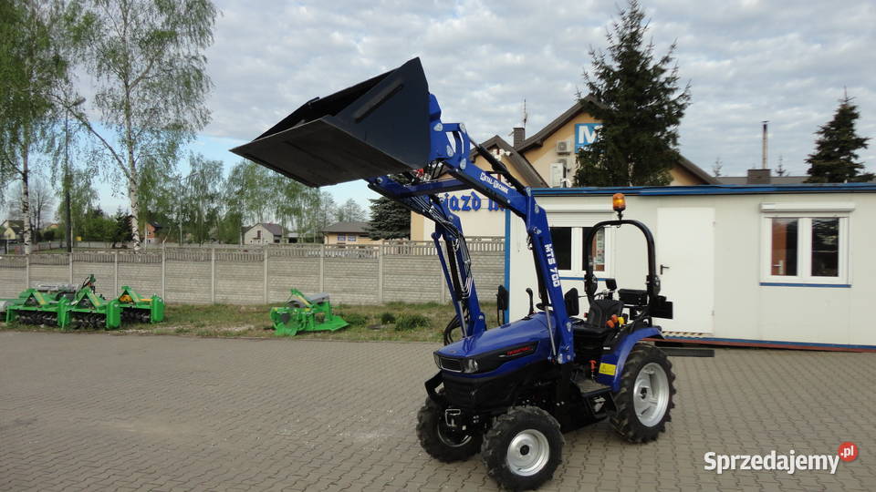 Farmtrac KUBOTA 26 bez kabiny z ładowczem Ciągniki