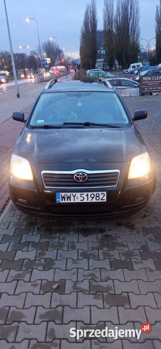 toyota avensis 18 lpg gaz hak 4x elszyby MP3 sprzedam