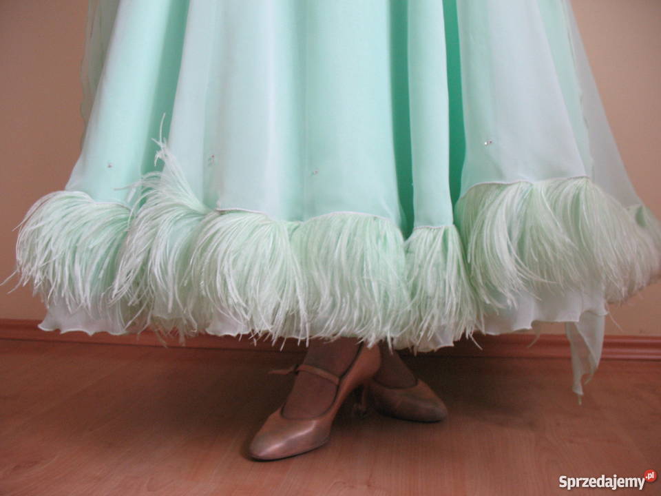 Sukienka do standardu BAS klasa