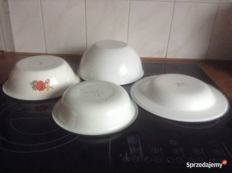 Miski i talerze emaliowaneróżne rozmiary lata Opole