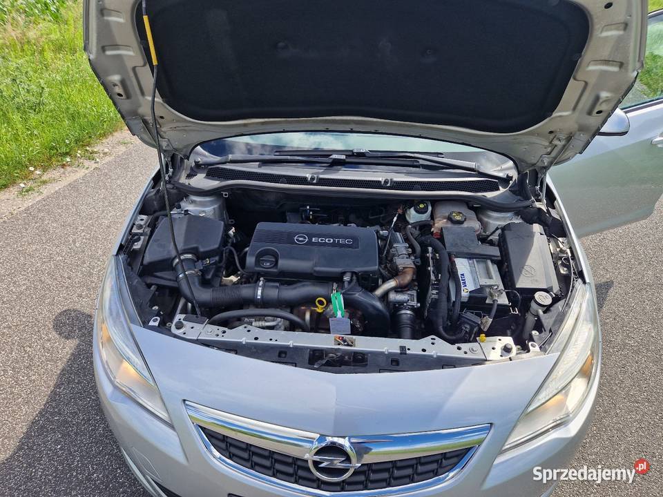 Opel astra j 2011r 17 110 110KM wielkopolskie Kostrzyn