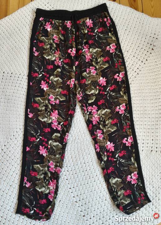Nowe spodnie haremki Cropp L 40 wzór kwiaty kolorowy Szczecin