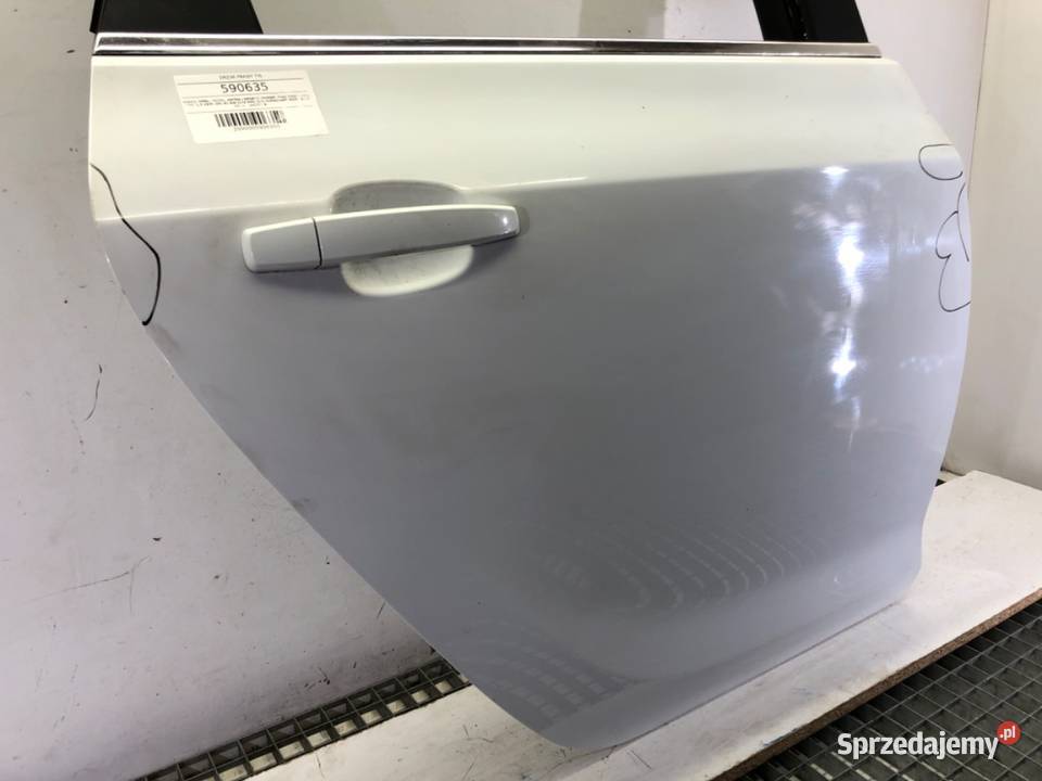 DRZWI PRAWY TYŁ OPEL ASTRA J Kombi 1015 podkarpackie