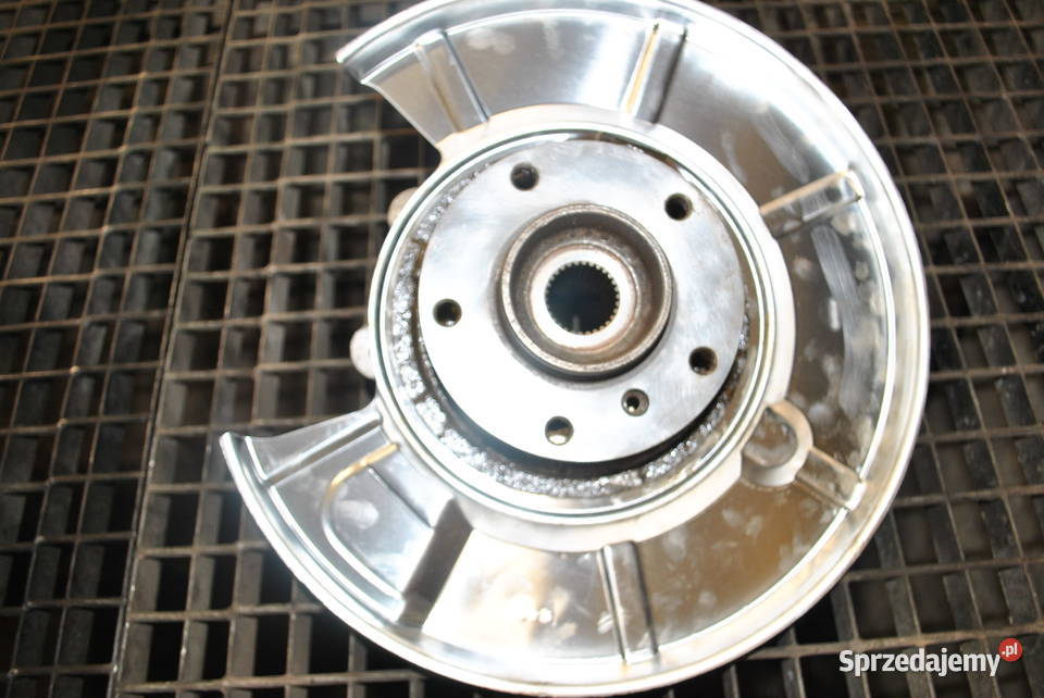 Zwrotnica prawy tył BMW E60 E61 Mały przebieg Poręba