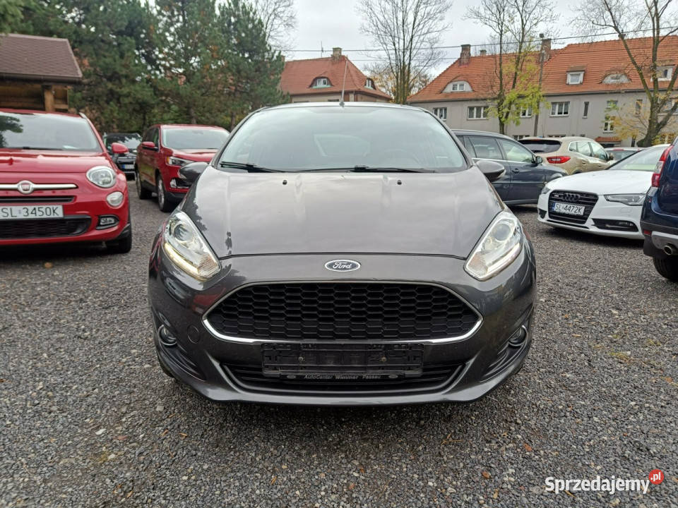 Ford Fiesta Podgrzewane fotele i Przednia szyba garażowany Ruda Śląska sprzedam