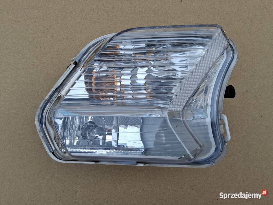 FORD KUGA MK2 LIFT HALOGEN PRAWY LAMPA Bieleń