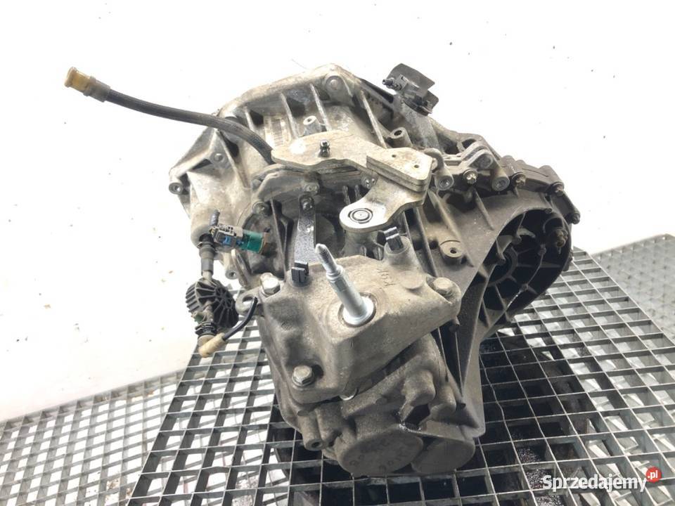 SKRZYNIA BIEGÓW RENAULT CLIO IV TL4095 15 110 osobowe Skrzyni biegów