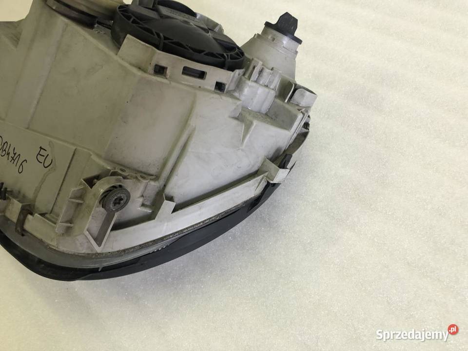LAMPA PRAWY PRZÓD A2038203261 MERCEDES W203 LIFT