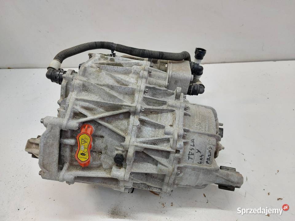 TESLA MODEL Y 2022r SILNIK ELEKTRYCZNY PRZÓD