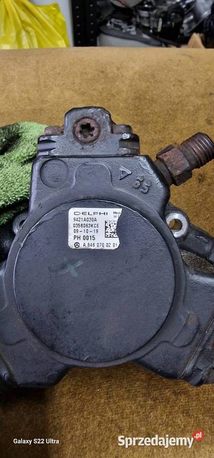 Wtryski pompa wtryskowa Delphi Mercedes W204 Chociule sprzedam