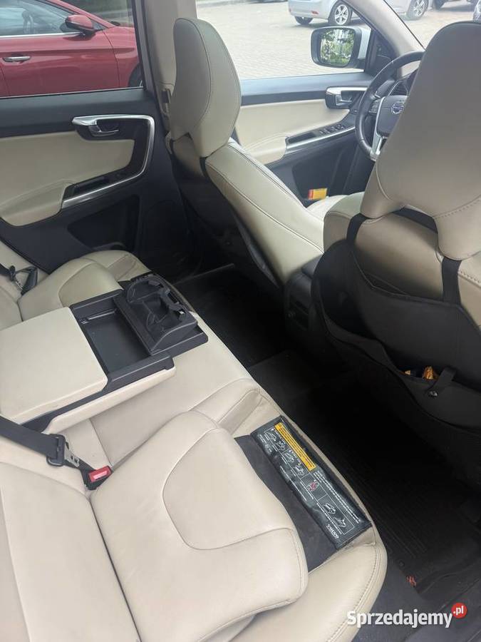 Volvo XC60 D4 190 Summum Automat 2017 Skóra diesel Warszawa sprzedam