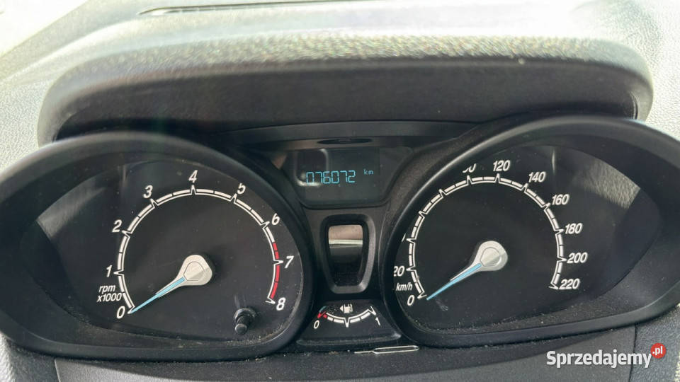Ford Transit Courier 10 Trend E62 18t światła przeciwmgielne Grójec
