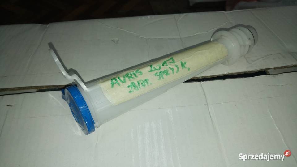 wlew zbiorniczka spryskiwaczy Auris 2 II Łask