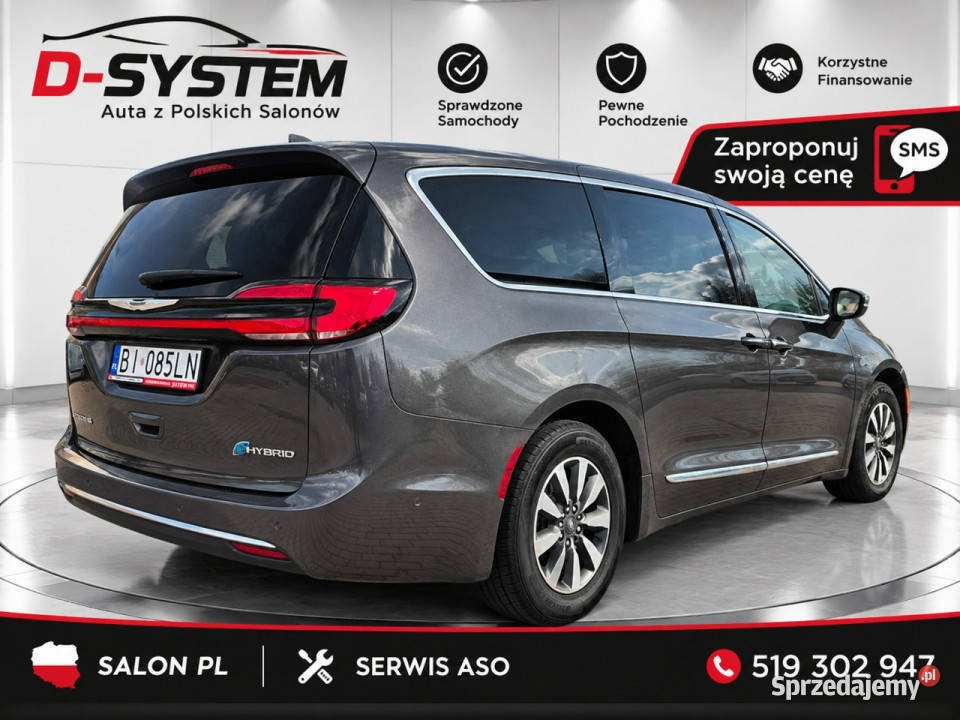 Chrysler Pacifica 2022 w wersji Limited 7 miejsc światła do jazdy dziennej Pacifica