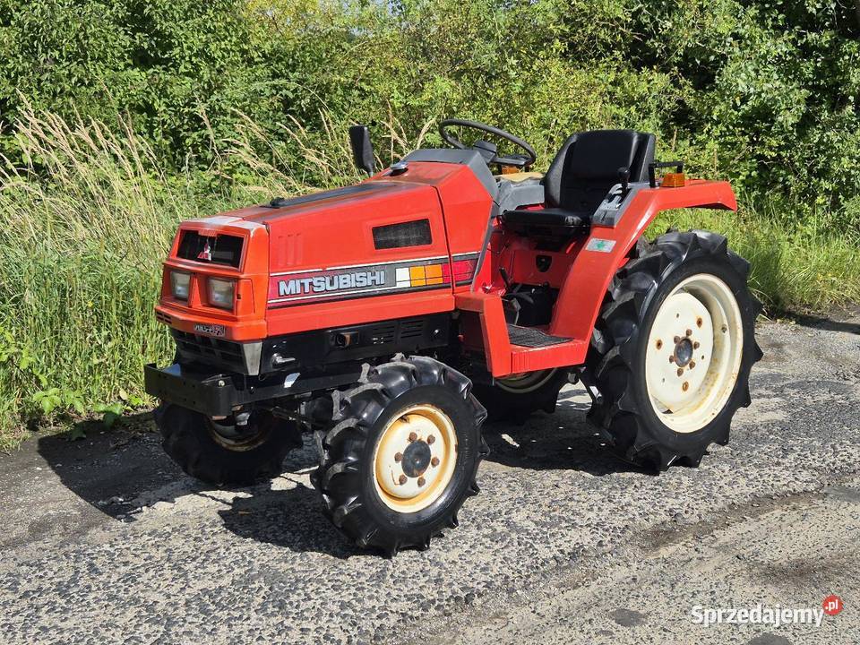Traktorek traktor MITSUBISHI MT18D 44 Małuszyn