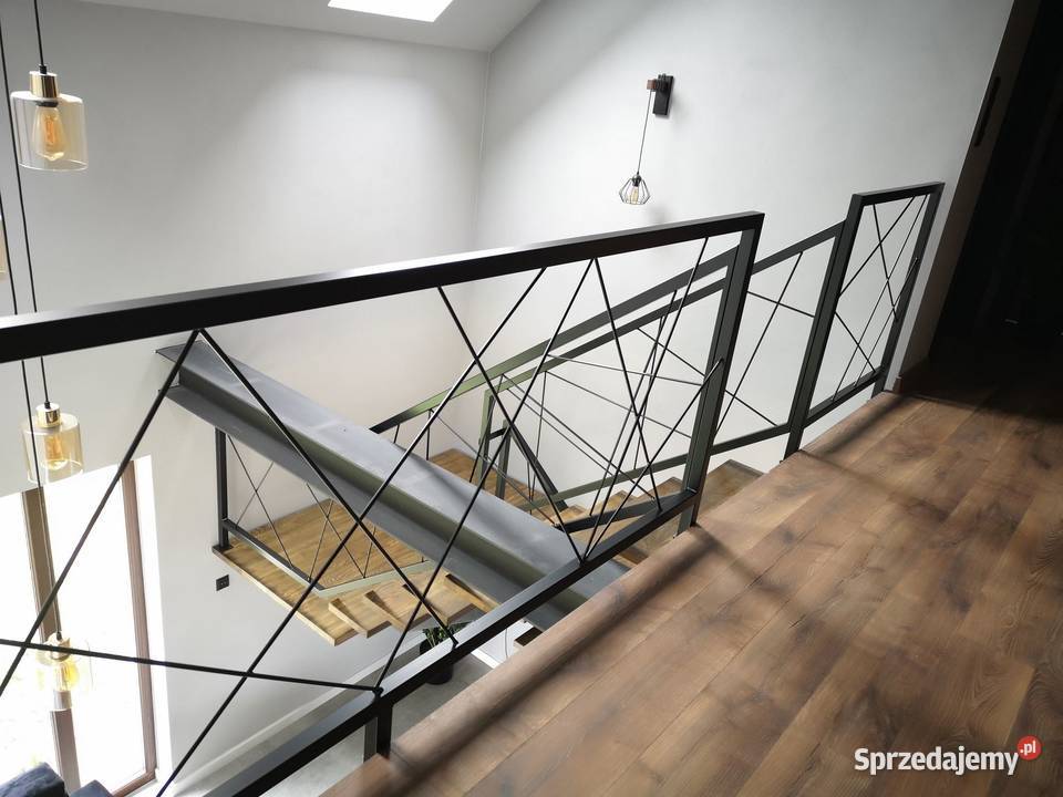 Schody drewniane na konstrukcji metalowej Legnica