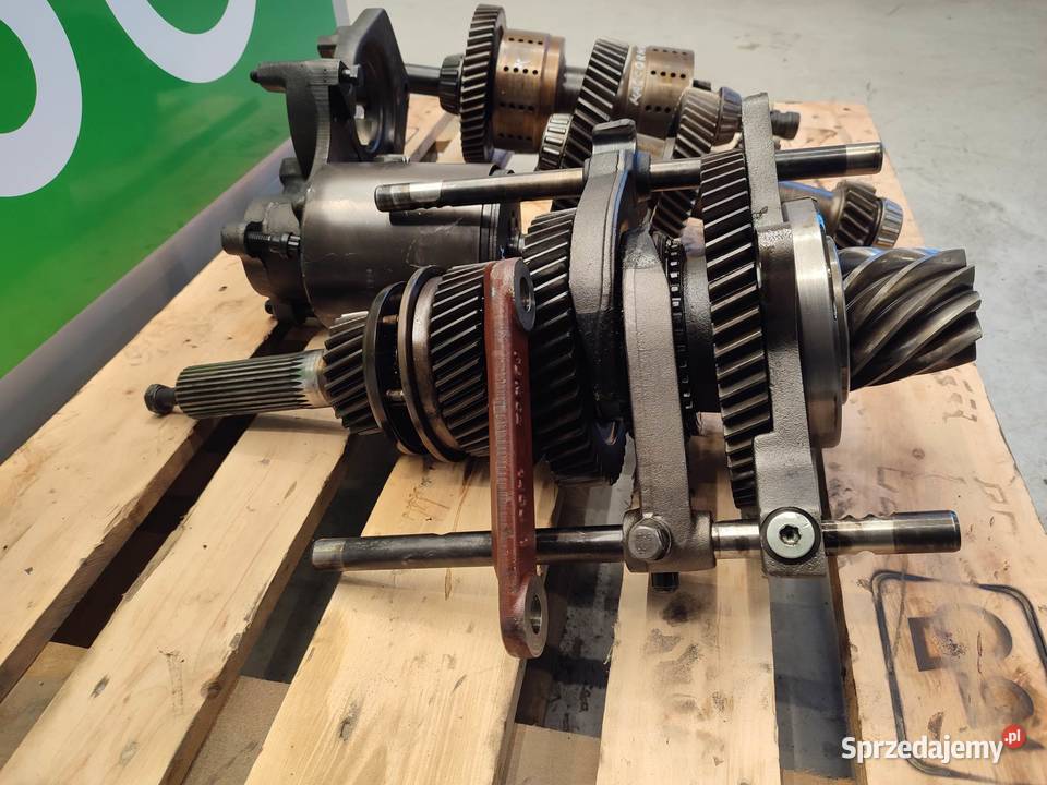 Kosz skrzyni biegów McCormick MTX 175 Wilkowo sprzedam