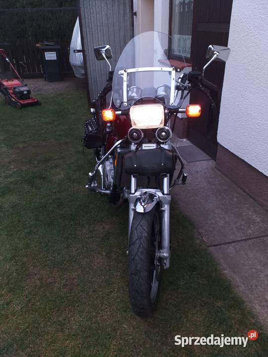 Honda Magna 750 mazowieckie