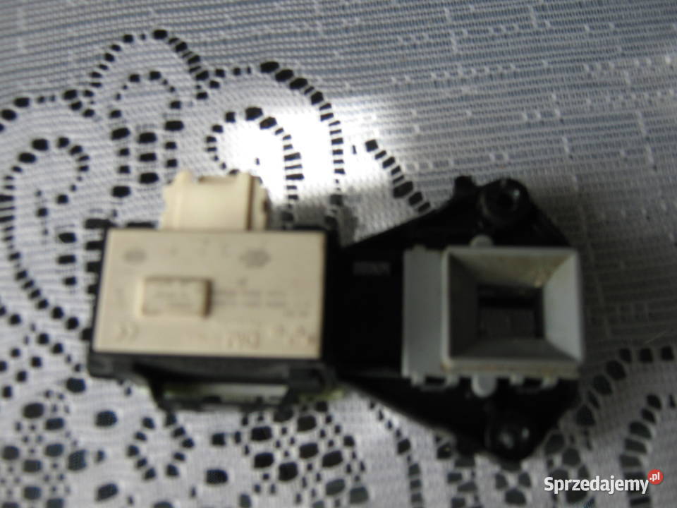 WHIRPOOL DM569 T85 BLOKADA DRZWI PRALKI