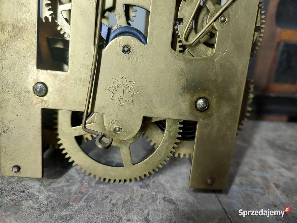 704 Mechanizm starego zegara ściennego Junghans