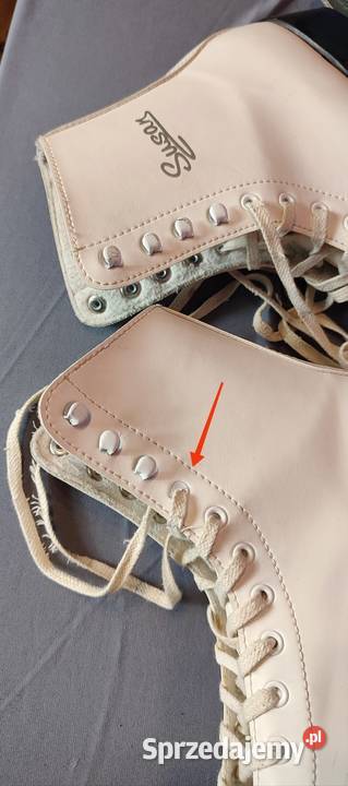 Łyżwy figurowe białe rozmiar 39 wkładka 254 24 Jasień