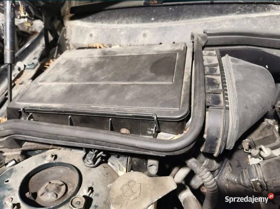 Obudowa filtra przeciwpyłkowego BMW E39 prawa Żory