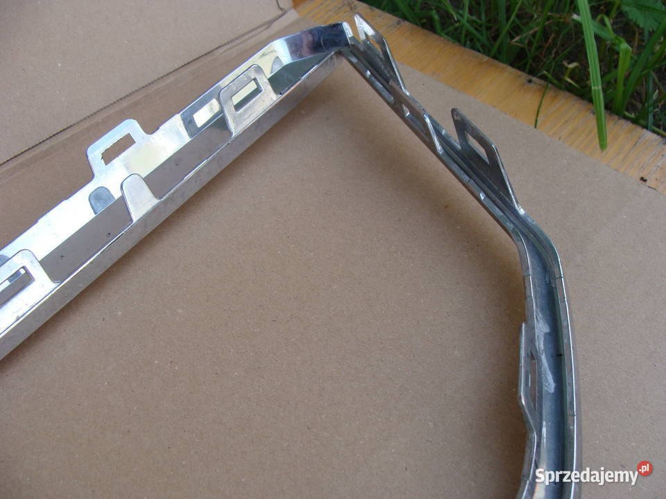 CHROM RAMKA ATRAPY GRILL SKODA YETI 5L0853761 Goleniów
